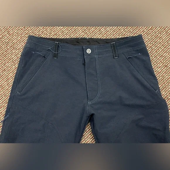 Men’s 34 x 32 Kuhl Klash Gotham Soft Shell Water Repellent Hybrid Tech Pants